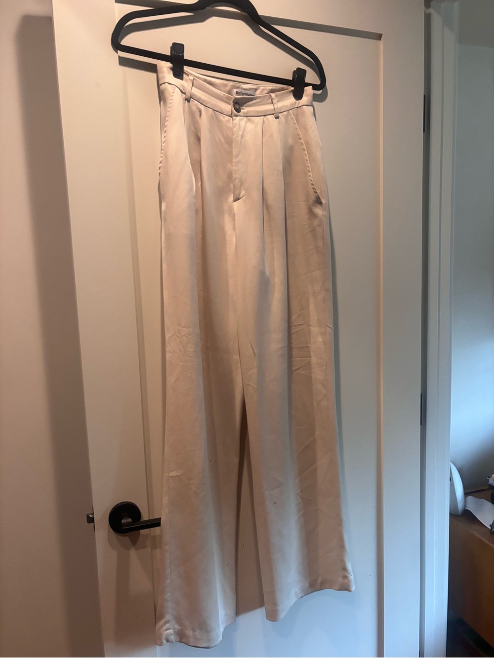 Reformation Mason Pant, size 2, oyster, like new - Picture 11 of 12